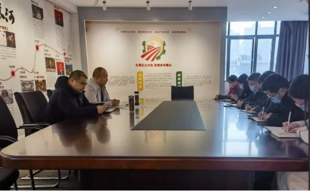湖北乡投集团副总经理李伏元赴乡投农开公司调研